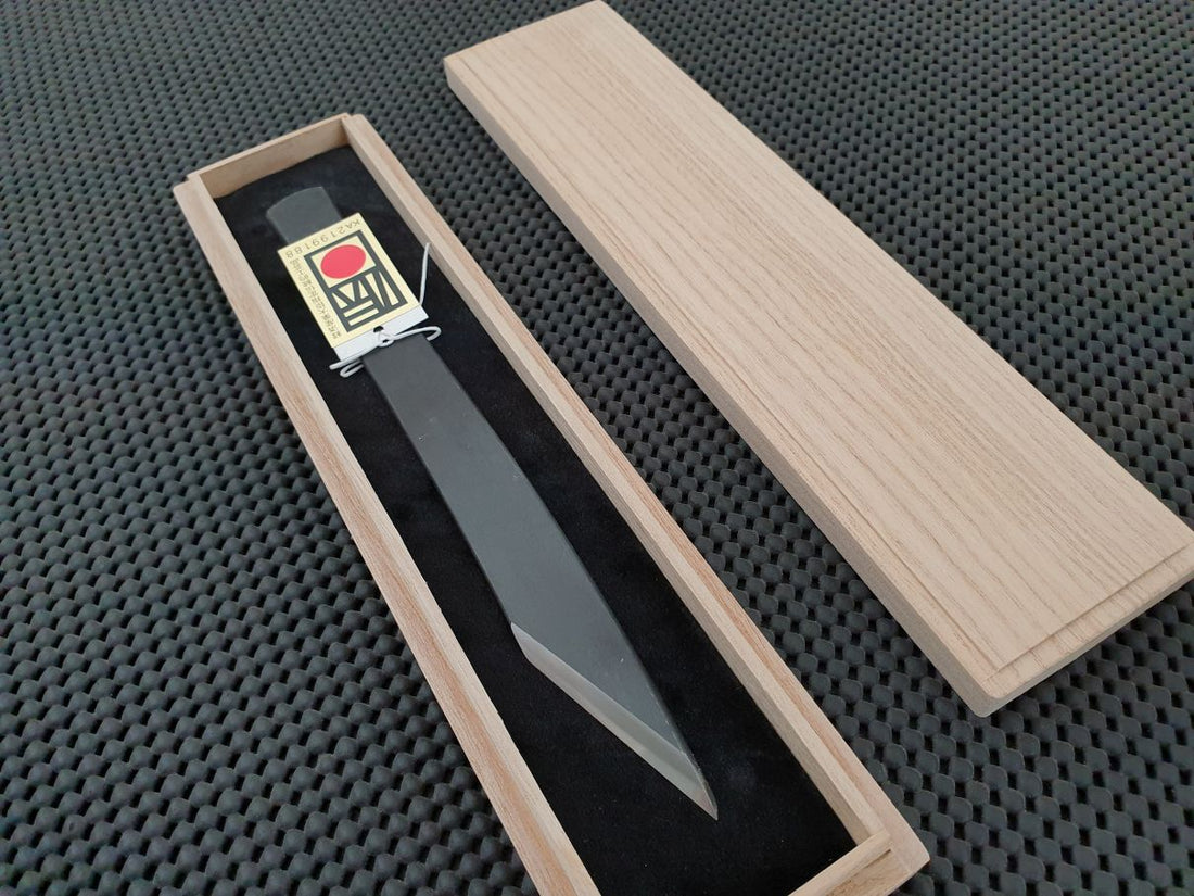 Iwasaki Sen Kiridashi