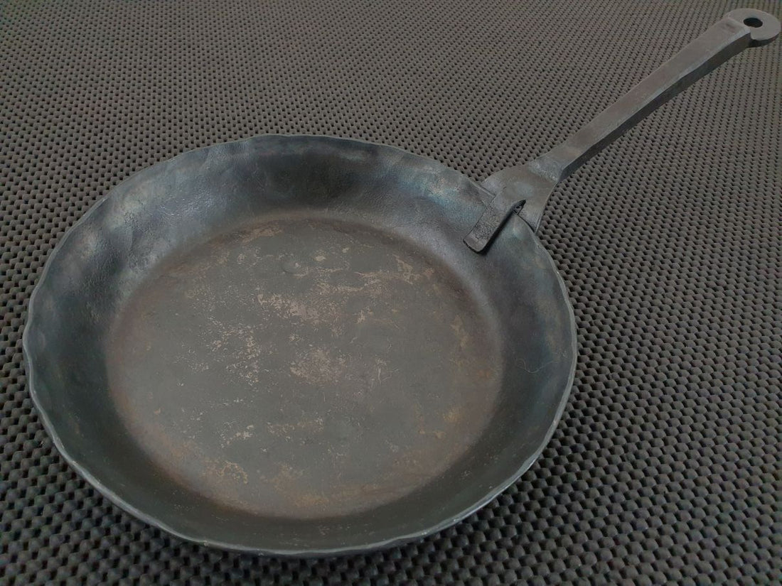 Kazuyoshi Akita Kanatoko Hand Forged Frying Pan