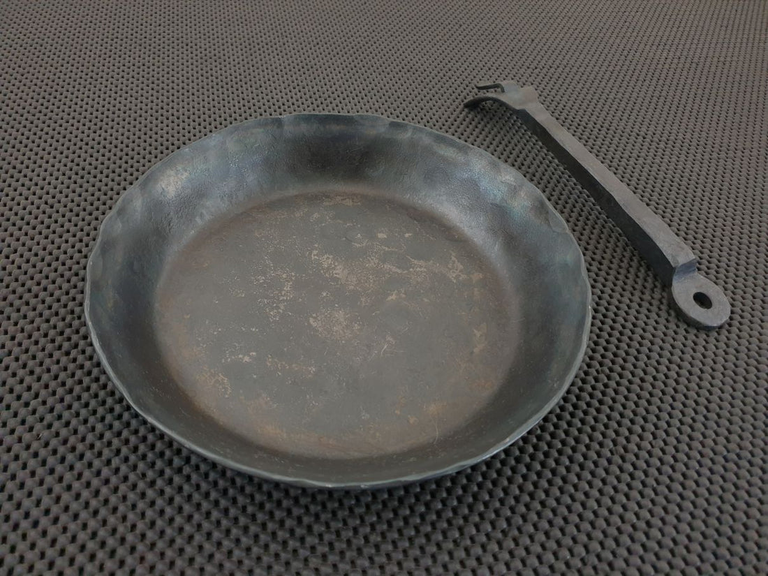 Kazuyoshi Akita Kanatoko Hand Forged Frying Pan
