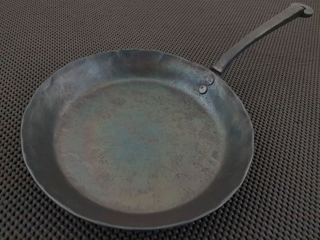 Kazuyoshi Akita Kanatoko Hand Forged Frying Pan