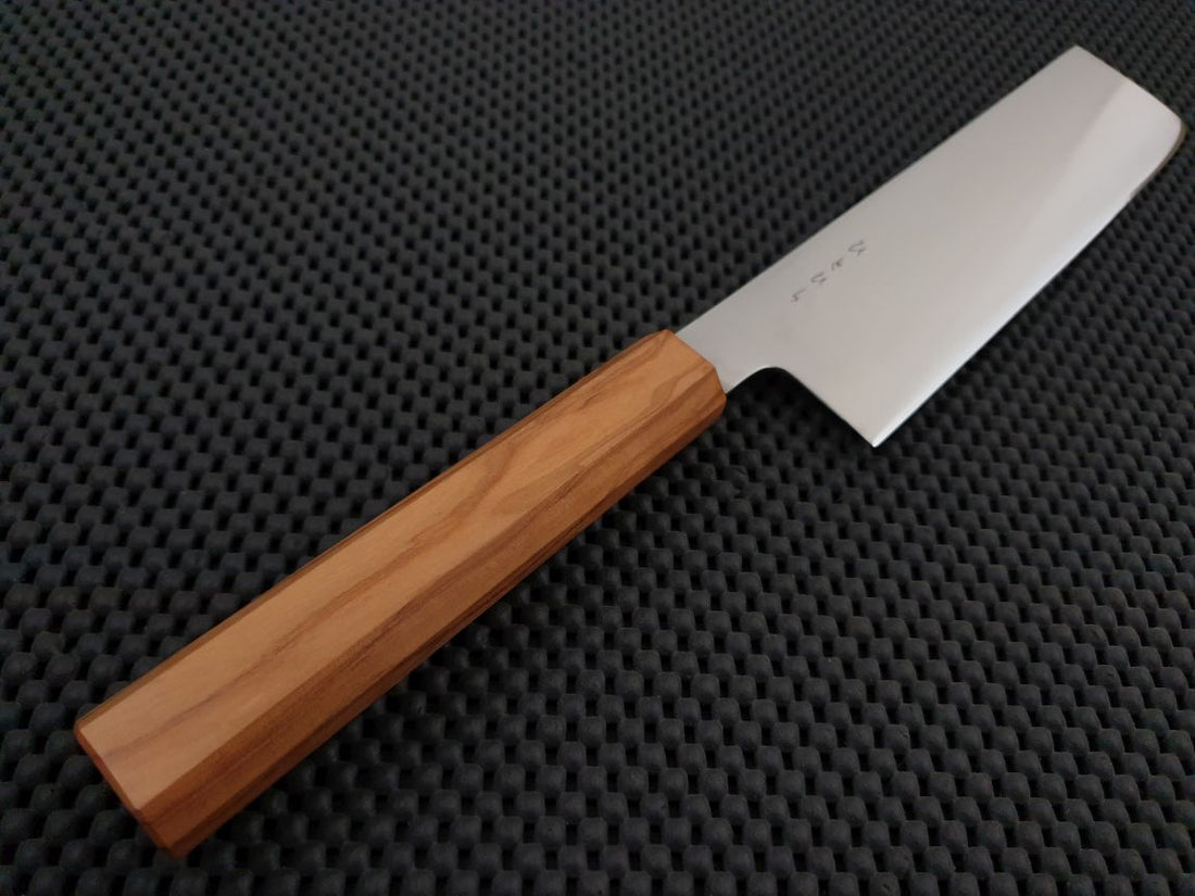 Hitohira Nakiri Knife