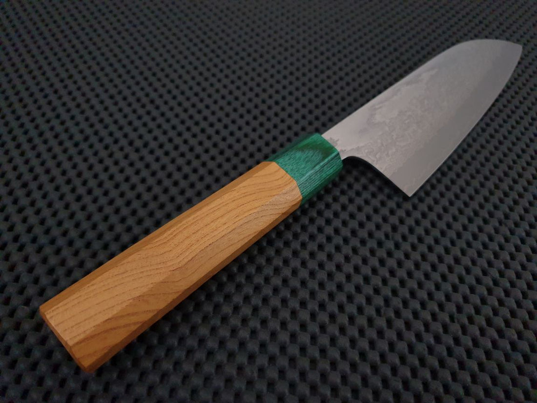 Kurosaki Damascus Santoku Knife
