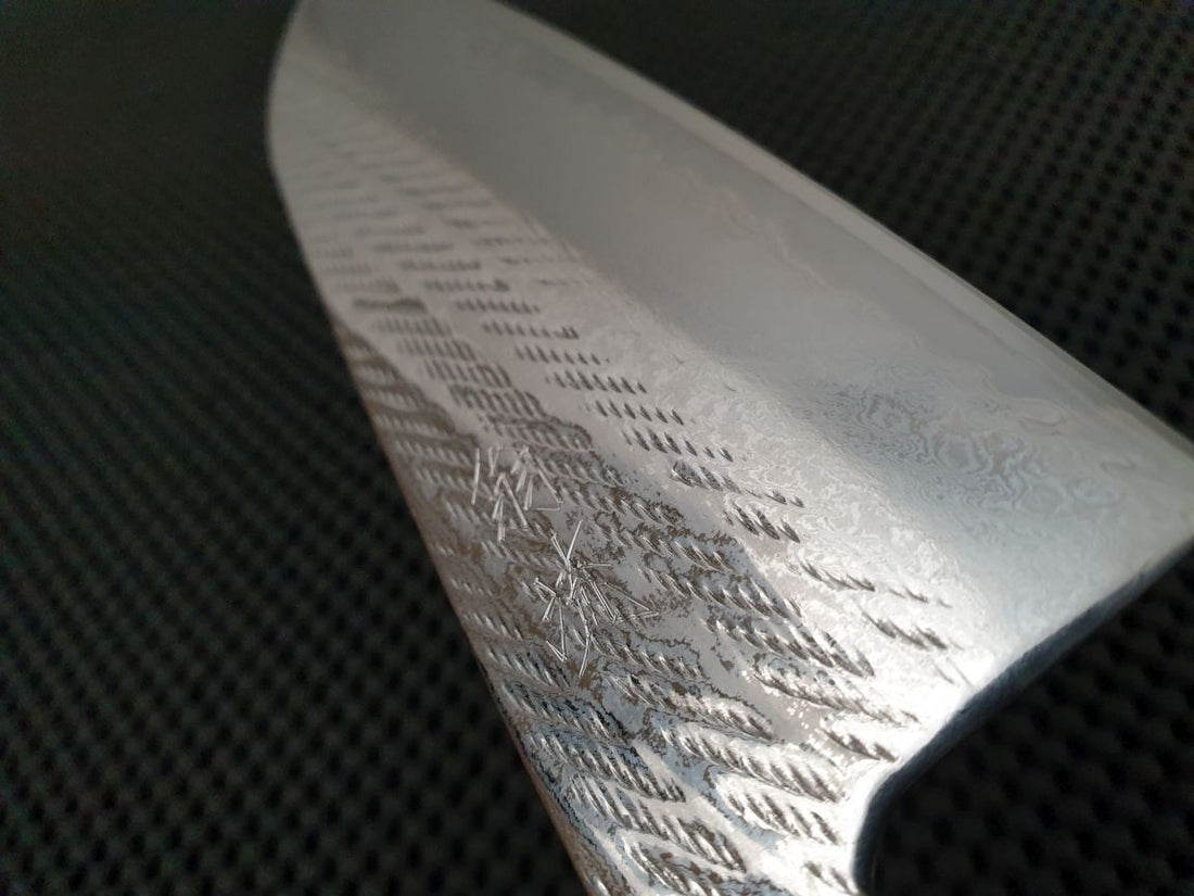 OUL Ginsan Nawame Santoku KNife
