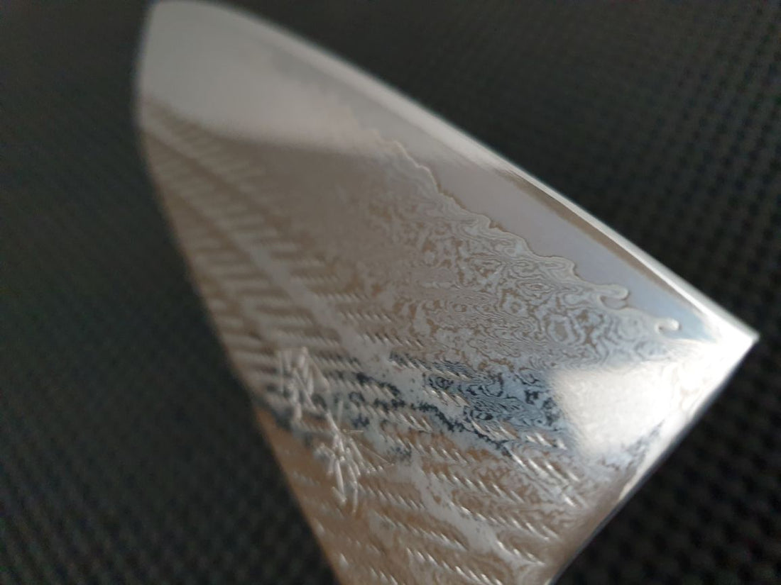 OUL Ginsan Nawame Santoku KNife