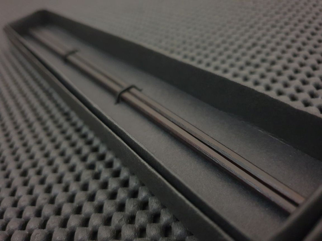 Tomoaki Nakano | Kokutan-Bashi Chopsticks (Black or Red)