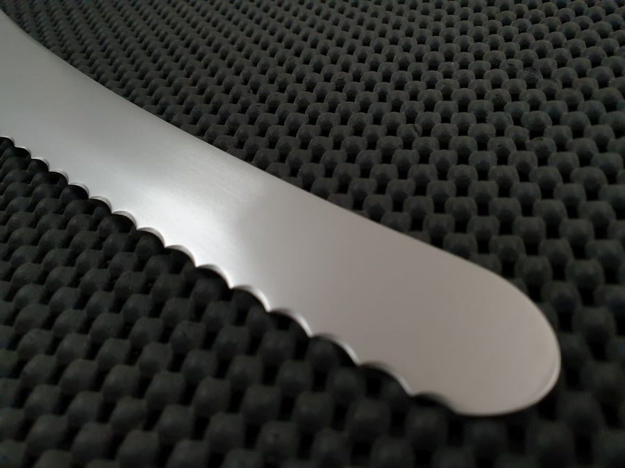 Nisaku Bread Knife