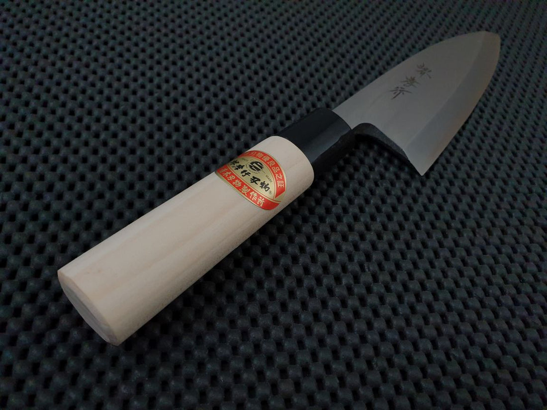 Sakai Takayuki 150 Deba Fish Knife
