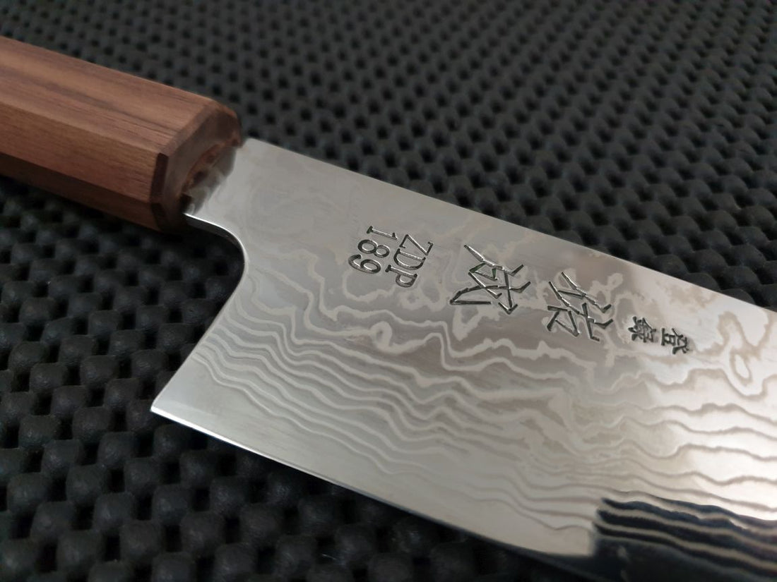 Sukenari ZDP Damascus Santoku Hocho
