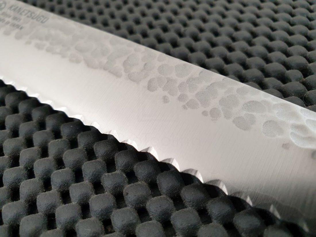 Seki Kanetsugu Serrated Bread Knife